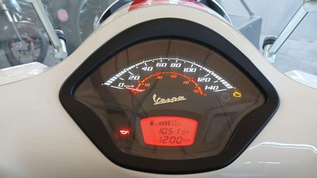VESPA 300 GTS