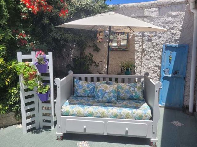 SOFA DE TERRAZA/INTERIOR (cuna cuja de pino oregón restaurada)