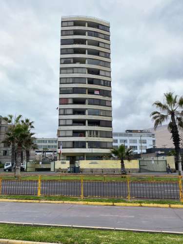 ARRIENDO EDIFICIO GOLDEN