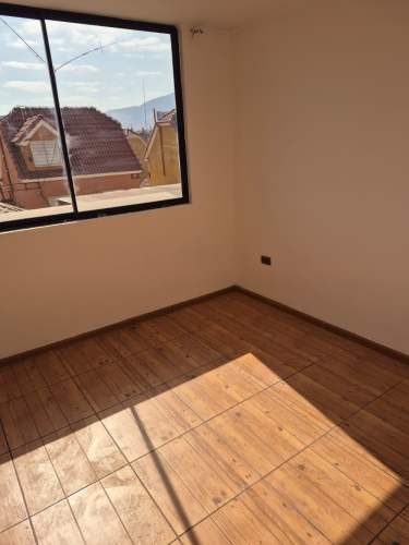 Amplia Casa de 3 pisos Sector Norte Antofagasta conversable