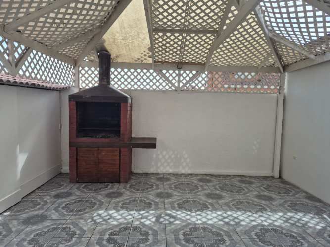 Amplia Casa de 3 pisos Sector Norte Antofagasta conversable