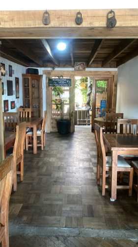 Derecho a llave de cafetería- fuente de soda en plaza de Chiguayante