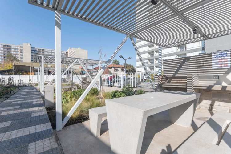 Av. Lo Espejo 01173 [1512-3]