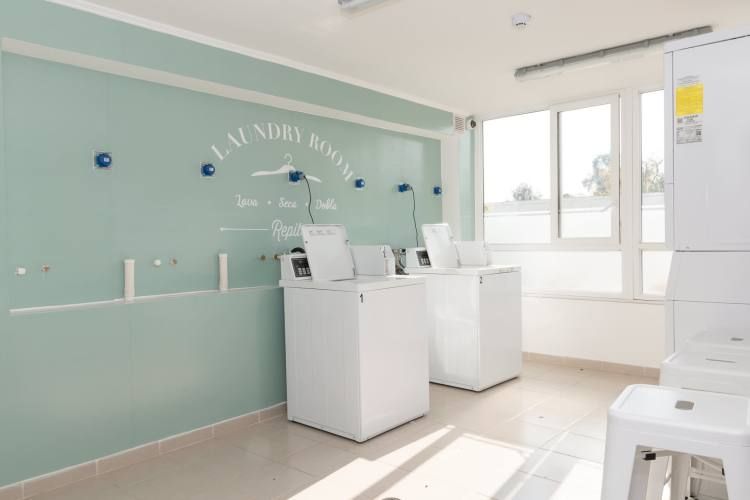 Av. Lo Espejo 01173 [1512-3]