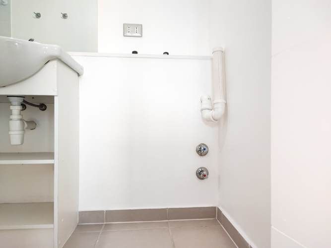 Av. Lo Espejo 01173 [1512-3]