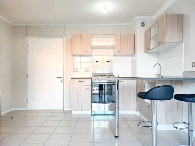 Av. Lo Espejo 01173 [1512-3]