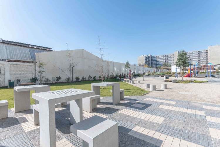 Av. Lo Espejo 01173 [1512-3]