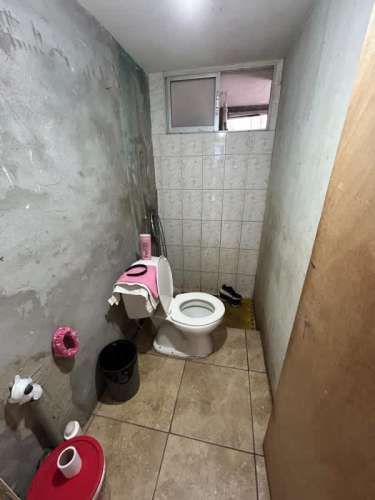 SE VENDE CASA DE 2 PISOS EN SAN RAMÓN