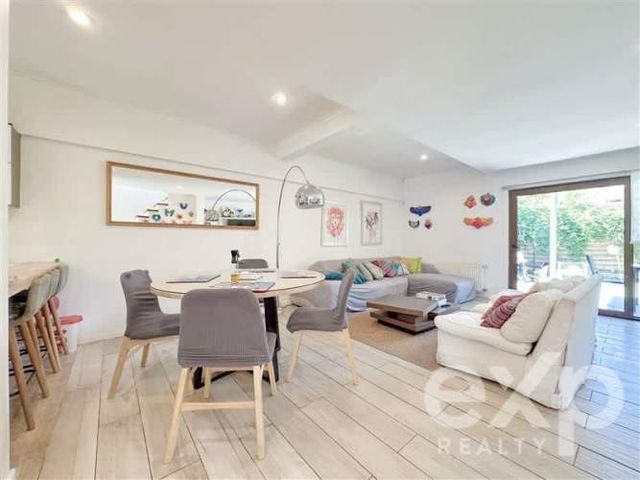 CASA La Llavería con Vitacura