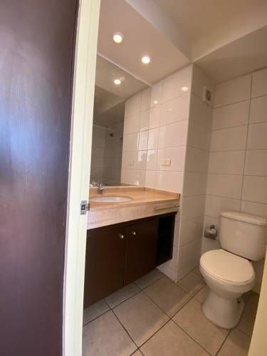 AMPLIO Y LUMINOSO DEPARTAMENTO EN ARRIENDO