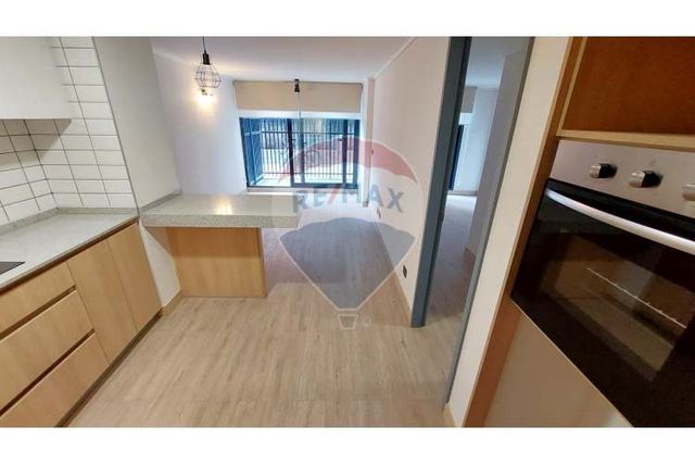 Nuevo, piso 1 – m. monseñor eyzaguirre!