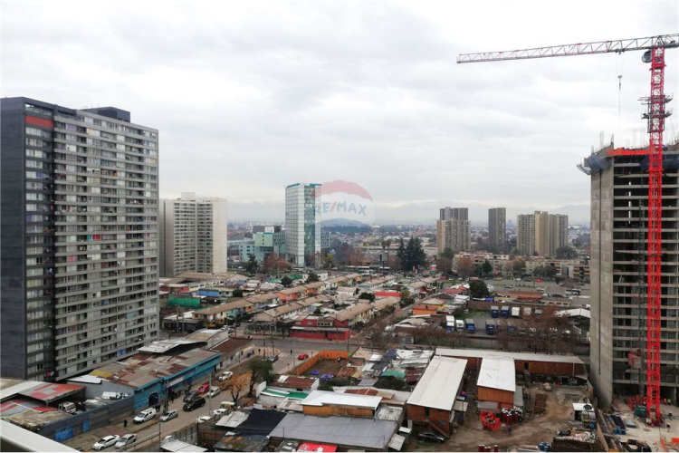 Estilo mariposa con estac. y bod. – m. las rejas