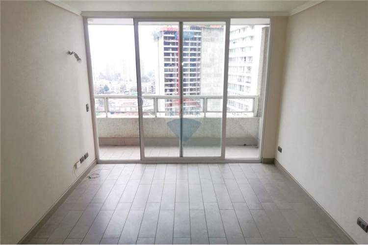 Estilo mariposa con estac. y bod. – m. las rejas