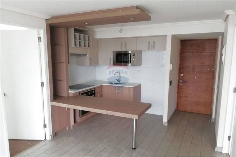 Estilo mariposa con estac. y bod. – m. las rejas