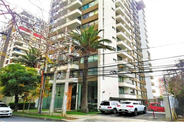 Con bodega - a 2 cuadras del m. ciudad del niño