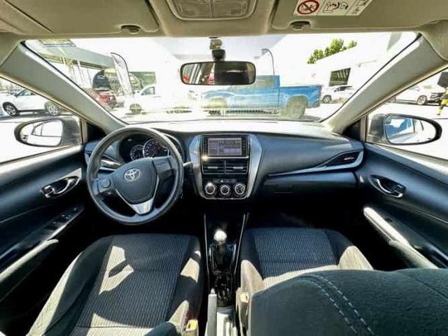 Toyota Yaris 1.5 Sedan Gli E Mt 2022