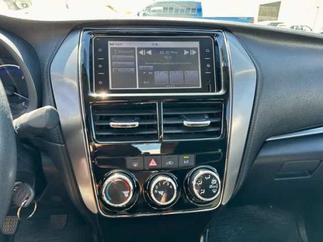 Toyota Yaris 1.5 Sedan Gli E Mt 2022