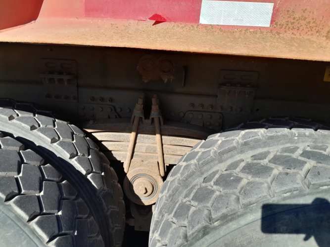 K480  8x4   tolva de 20mt3