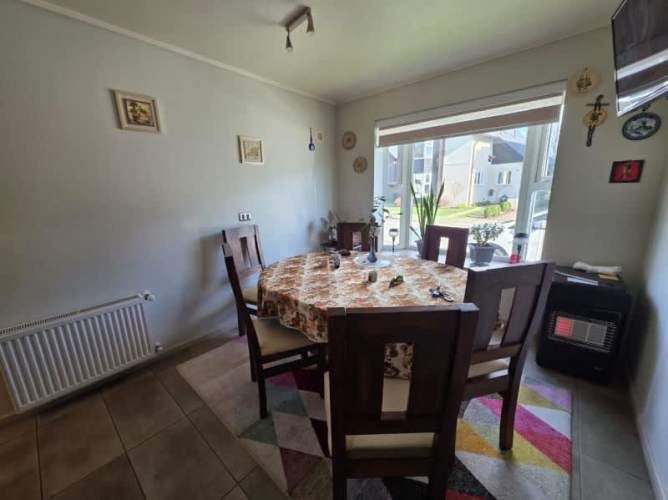 HERMOSA CASA FAMILIAR EN CONDOMINIO TOROBAYO, VALDIVIA