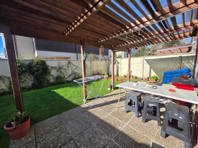 HERMOSA CASA FAMILIAR EN CONDOMINIO TOROBAYO, VALDIVIA