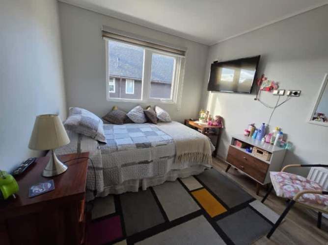 HERMOSA CASA FAMILIAR EN CONDOMINIO TOROBAYO, VALDIVIA