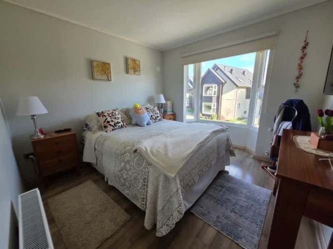 HERMOSA CASA FAMILIAR EN CONDOMINIO TOROBAYO, VALDIVIA