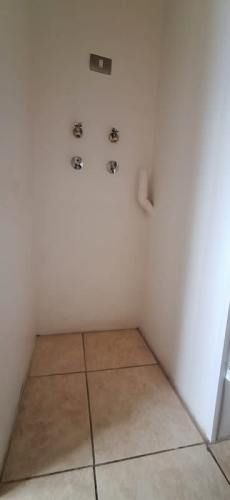 INVERSIONISTAS, VENTA DEPTO. UF2.000 CUENTA CON 36 M2.