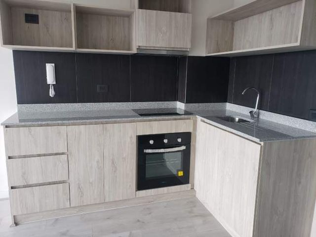 Depto 2D1B con Bodega / La Cisterna / Calle uno