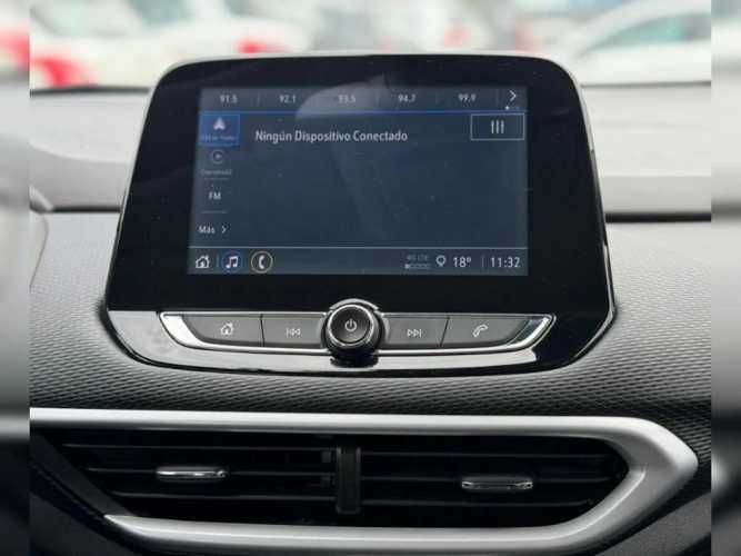 CHEVROLET TRACKER 2025