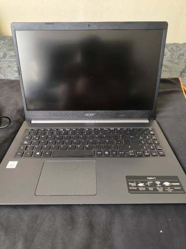 Laptop Acer aspire 5 Intel Core3 10TH GEN y Teléfono Samsung A33 5G