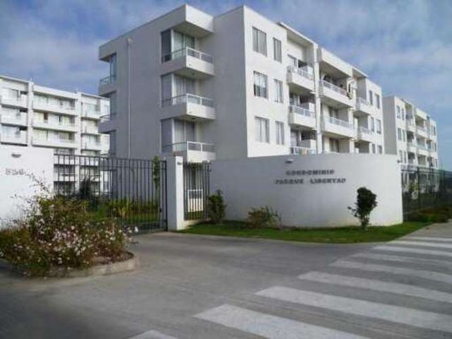 Marzo a Dic. arriendo a pasos de U. Central  (134006)