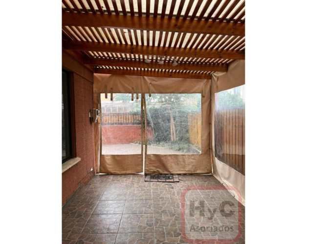 Arriendo Amplia Casa en Ciudad Satélite