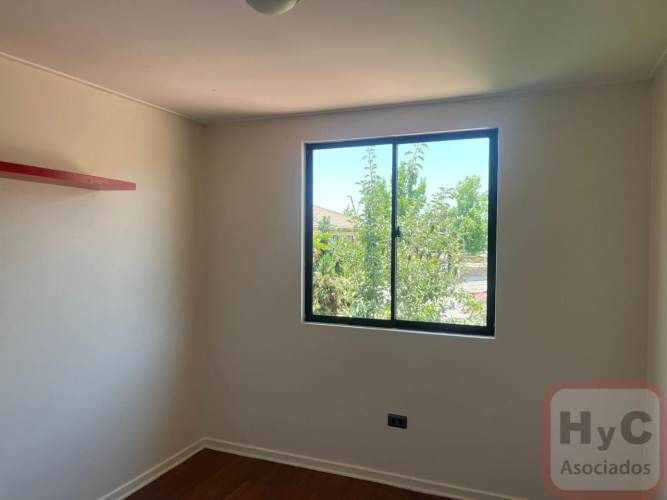 Arriendo Amplia Casa en Ciudad Satélite