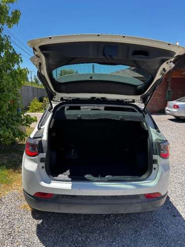 JEEP COMPASS 2021 único dueño