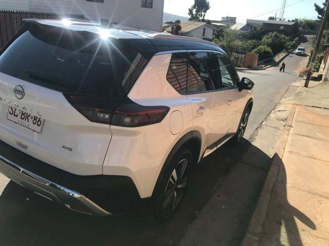 Nissan Xtrail Exclusive CVT 3Row AWD