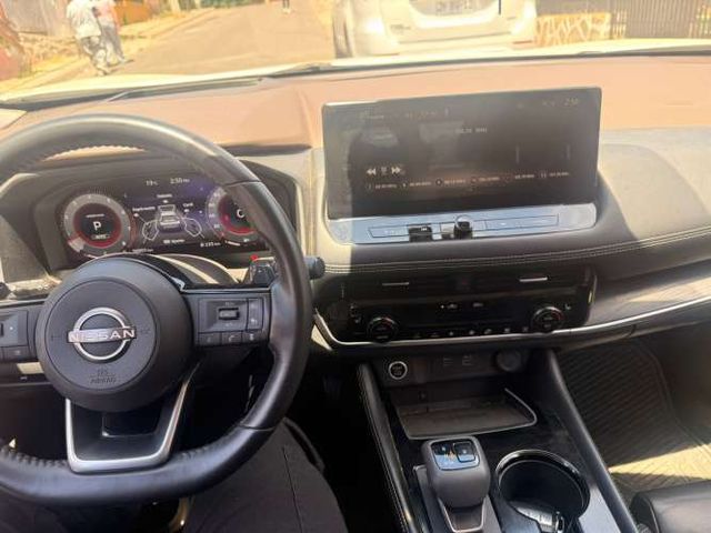 Nissan Xtrail Exclusive CVT 3Row AWD