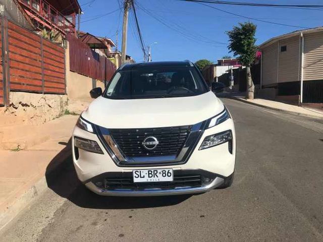 Nissan Xtrail Exclusive CVT 3Row AWD