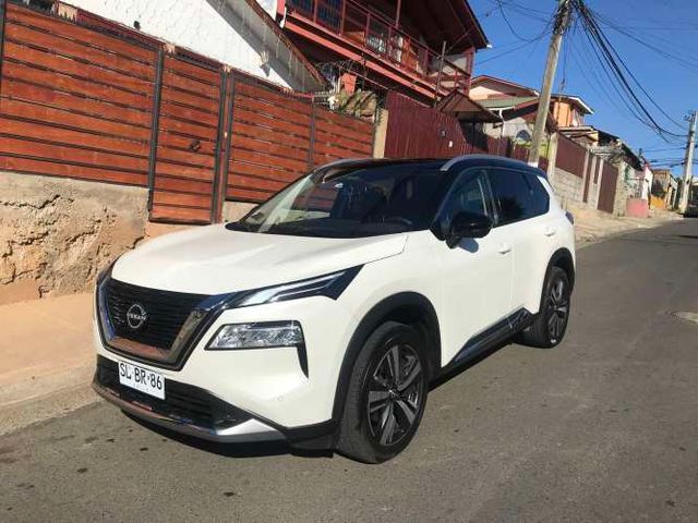 Nissan Xtrail Exclusive CVT 3Row AWD