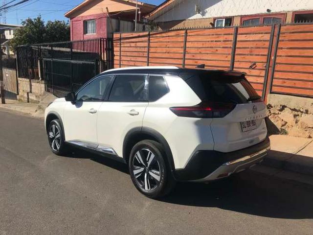 Nissan Xtrail Exclusive CVT 3Row AWD