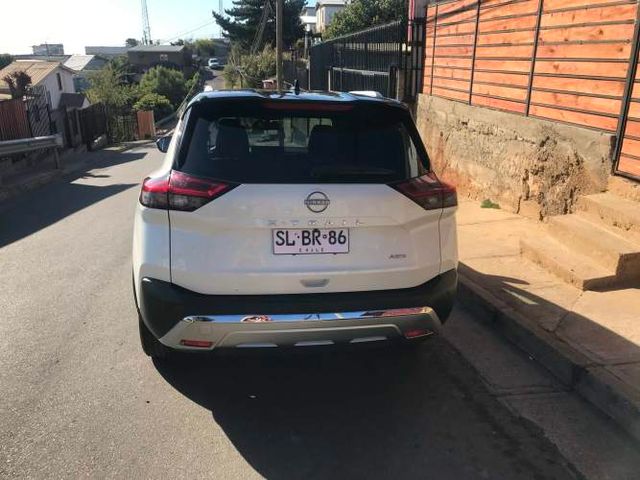 Nissan Xtrail Exclusive CVT 3Row AWD