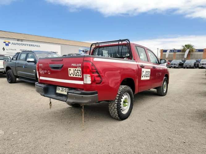 TOYOTA HILUX 2022