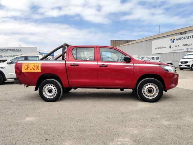 TOYOTA HILUX 2019