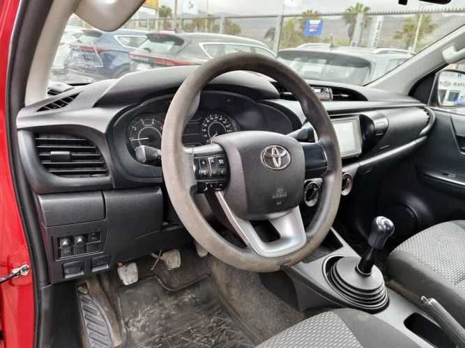 TOYOTA HILUX 2019