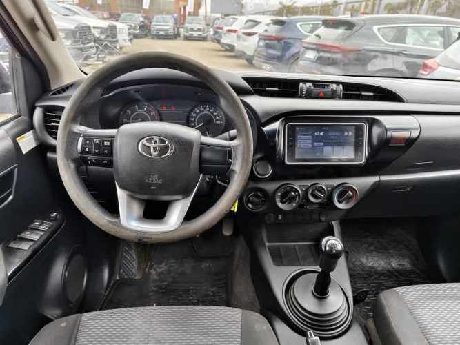 TOYOTA HILUX 2019