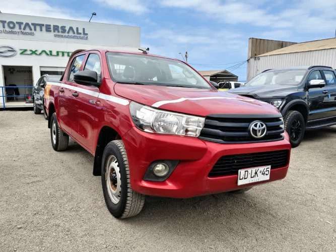 TOYOTA HILUX 2019