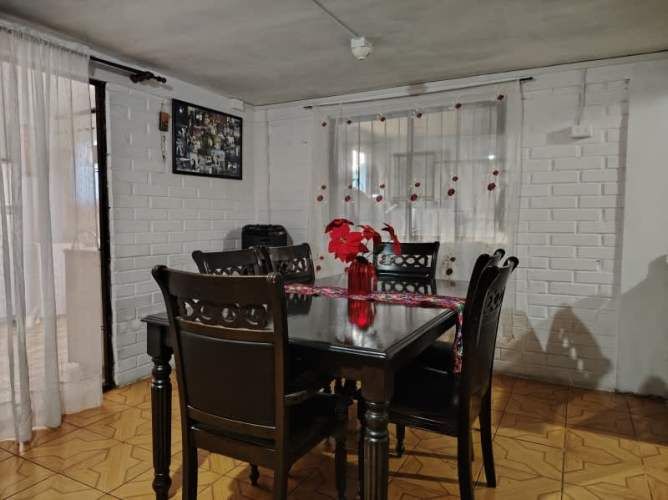 CALLE LOS VALLES, COMUNA COLINA