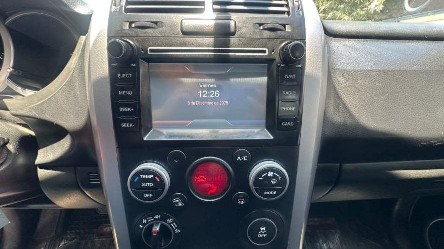 Suzuki Grand Nomade 2.4 AT GLX NAV (2015)