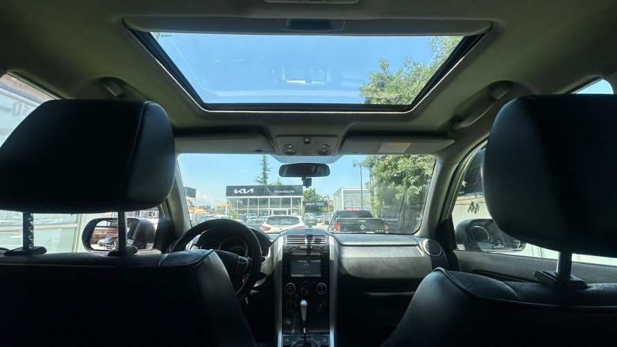 Suzuki Grand Nomade 2.4 AT GLX NAV (2015)