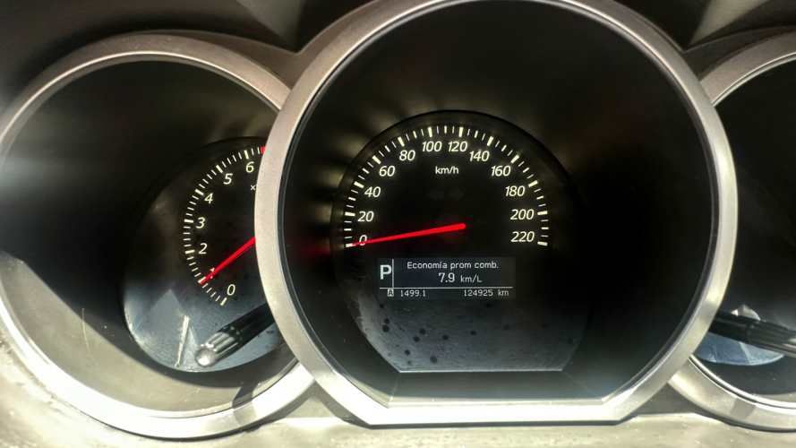 Suzuki Grand Nomade 2.4 AT GLX NAV (2015)