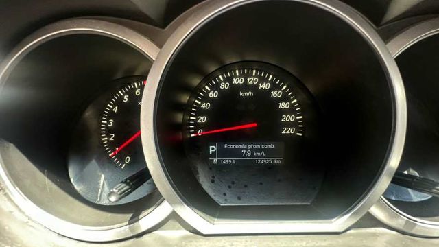 Suzuki Grand Nomade 2.4 AT GLX NAV (2015)